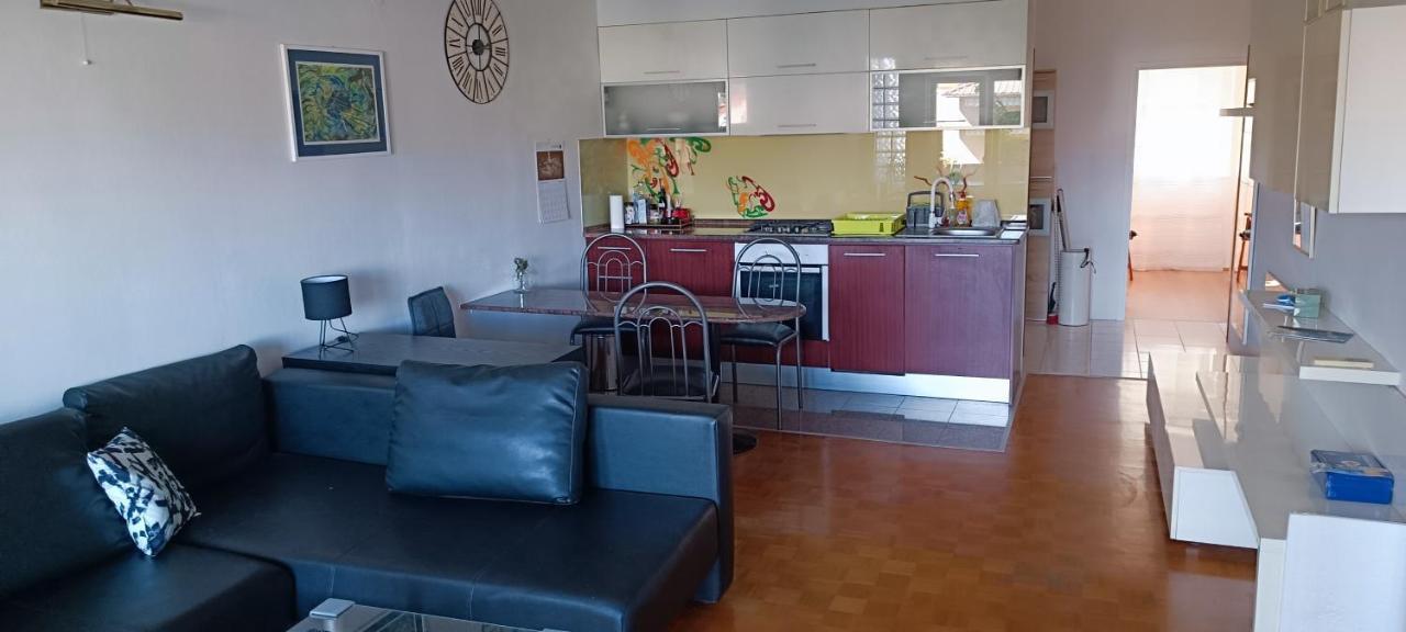 קרק Apartment Tin מראה חיצוני תמונה