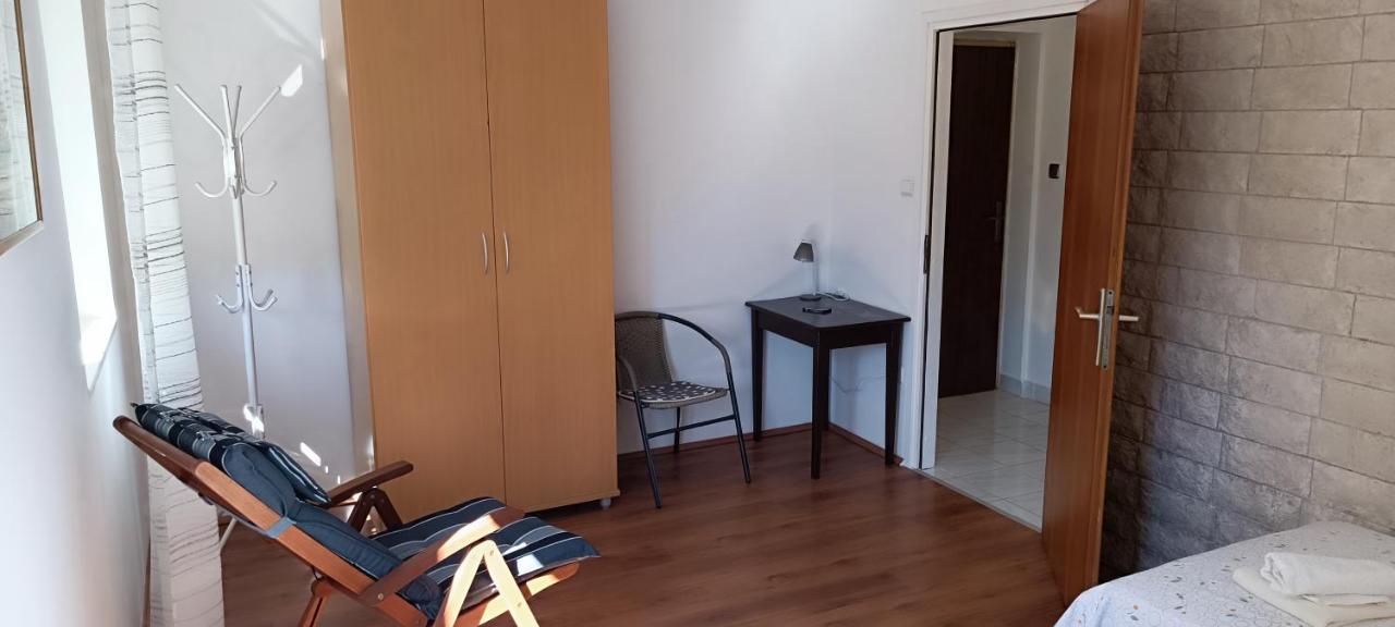 קרק Apartment Tin מראה חיצוני תמונה