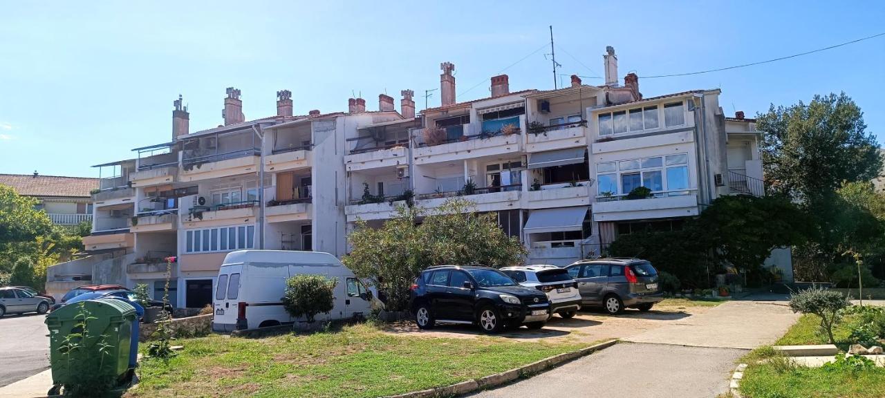 קרק Apartment Tin מראה חיצוני תמונה